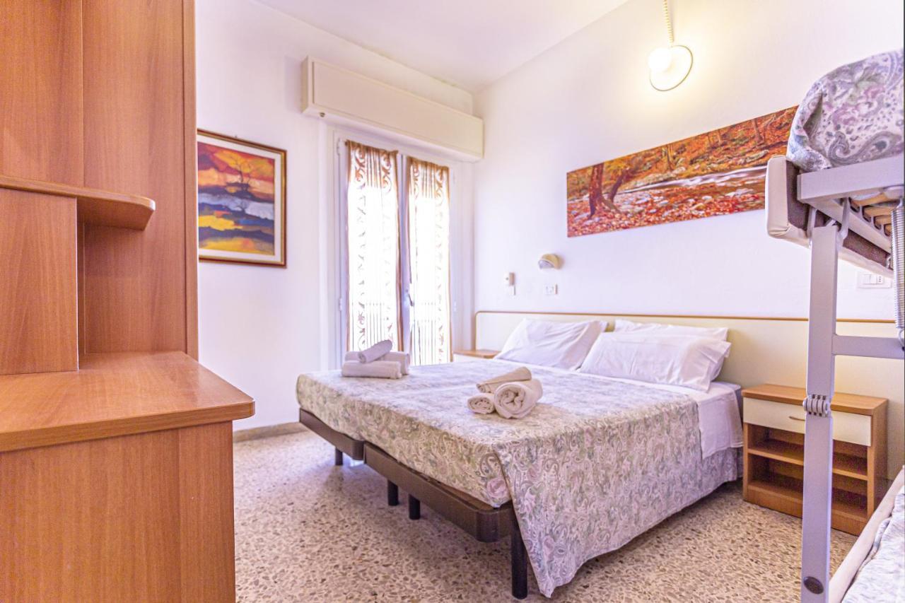 Hotel Continental Bellaria-Igea Marina Zewnętrze zdjęcie