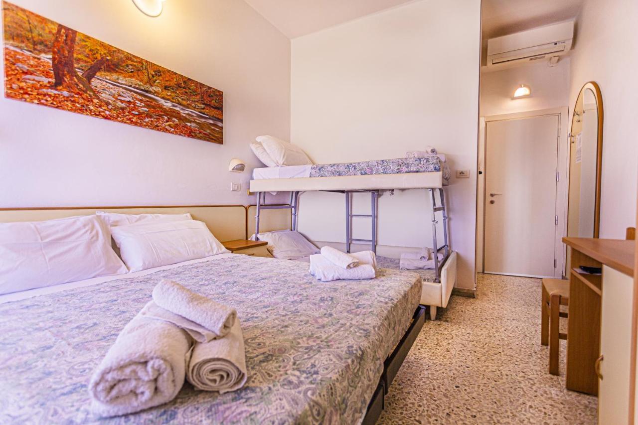 Hotel Continental Bellaria-Igea Marina Zewnętrze zdjęcie