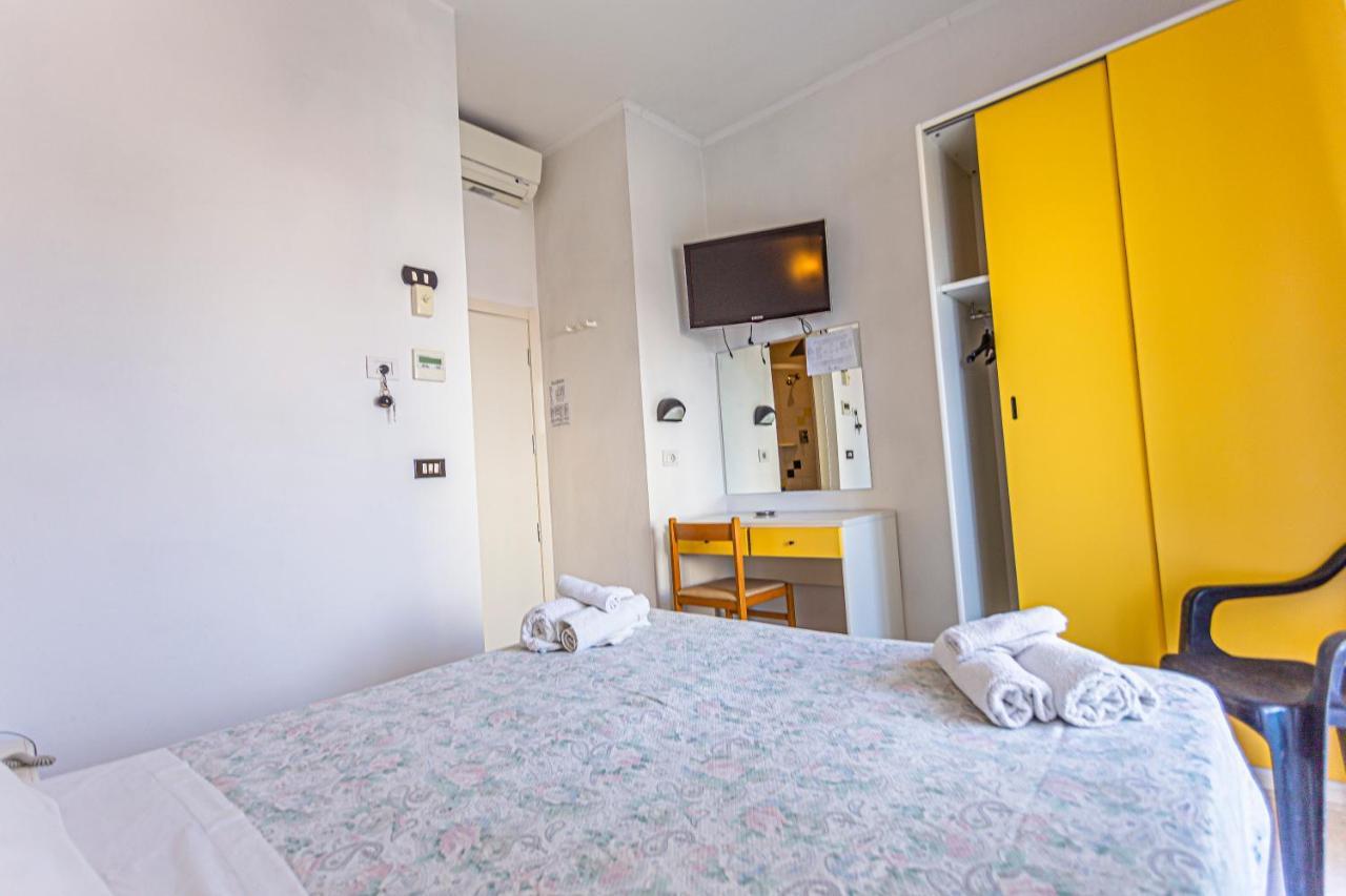 Hotel Continental Bellaria-Igea Marina Zewnętrze zdjęcie