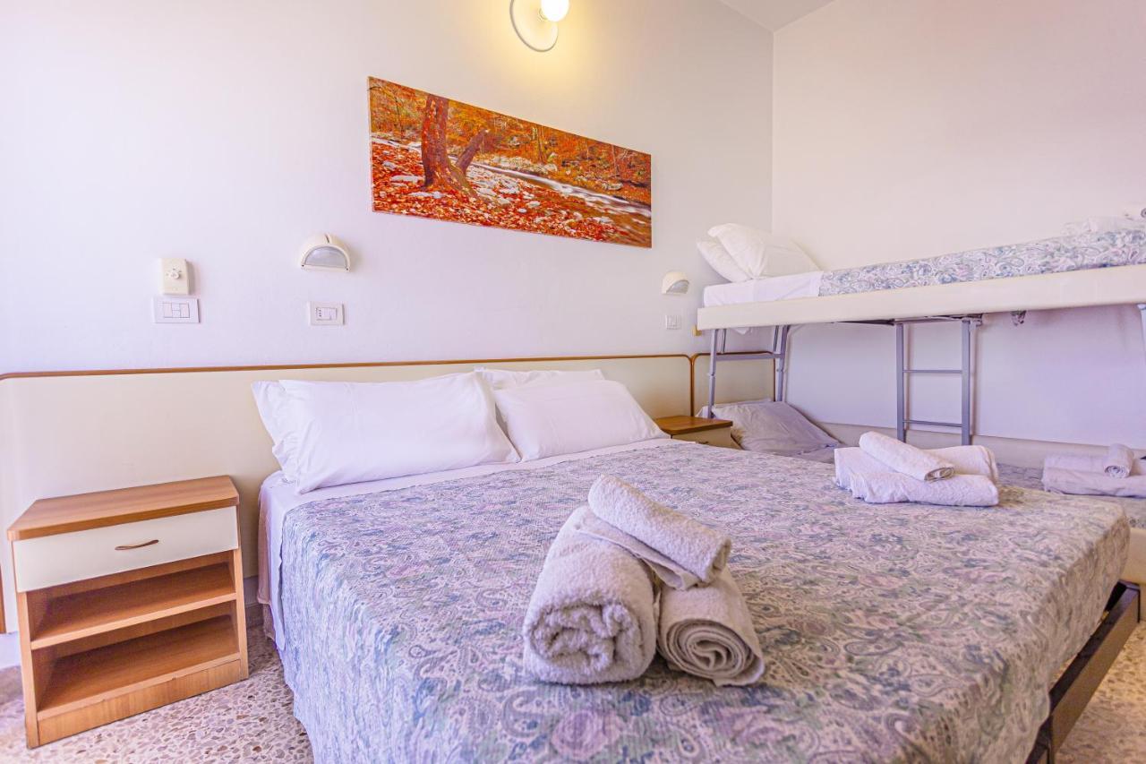 Hotel Continental Bellaria-Igea Marina Zewnętrze zdjęcie